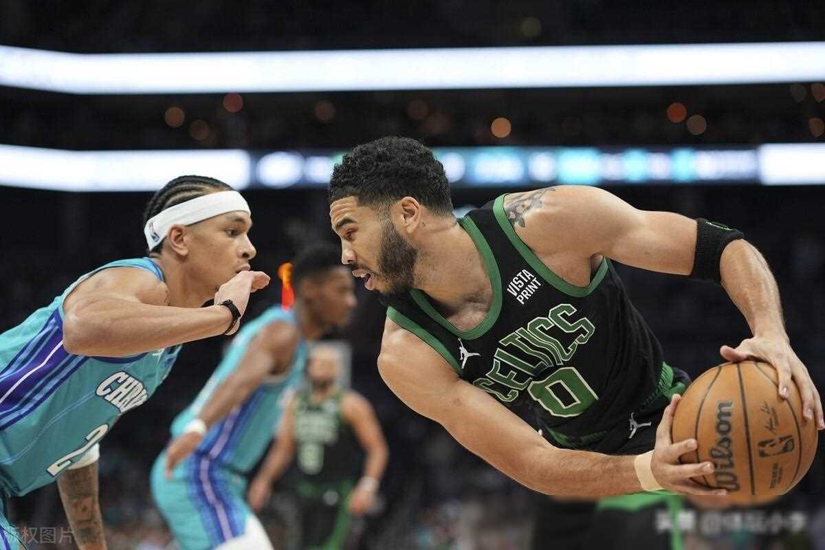 夏特尔大胜对手，继续追击榜首位置